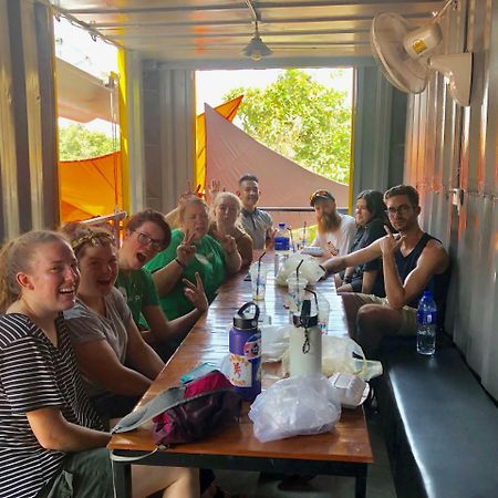 White Rabbit Hostel Siem Reap Buitenkant foto