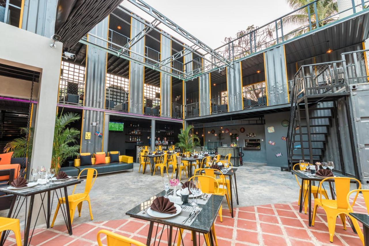 White Rabbit Hostel Siem Reap Buitenkant foto