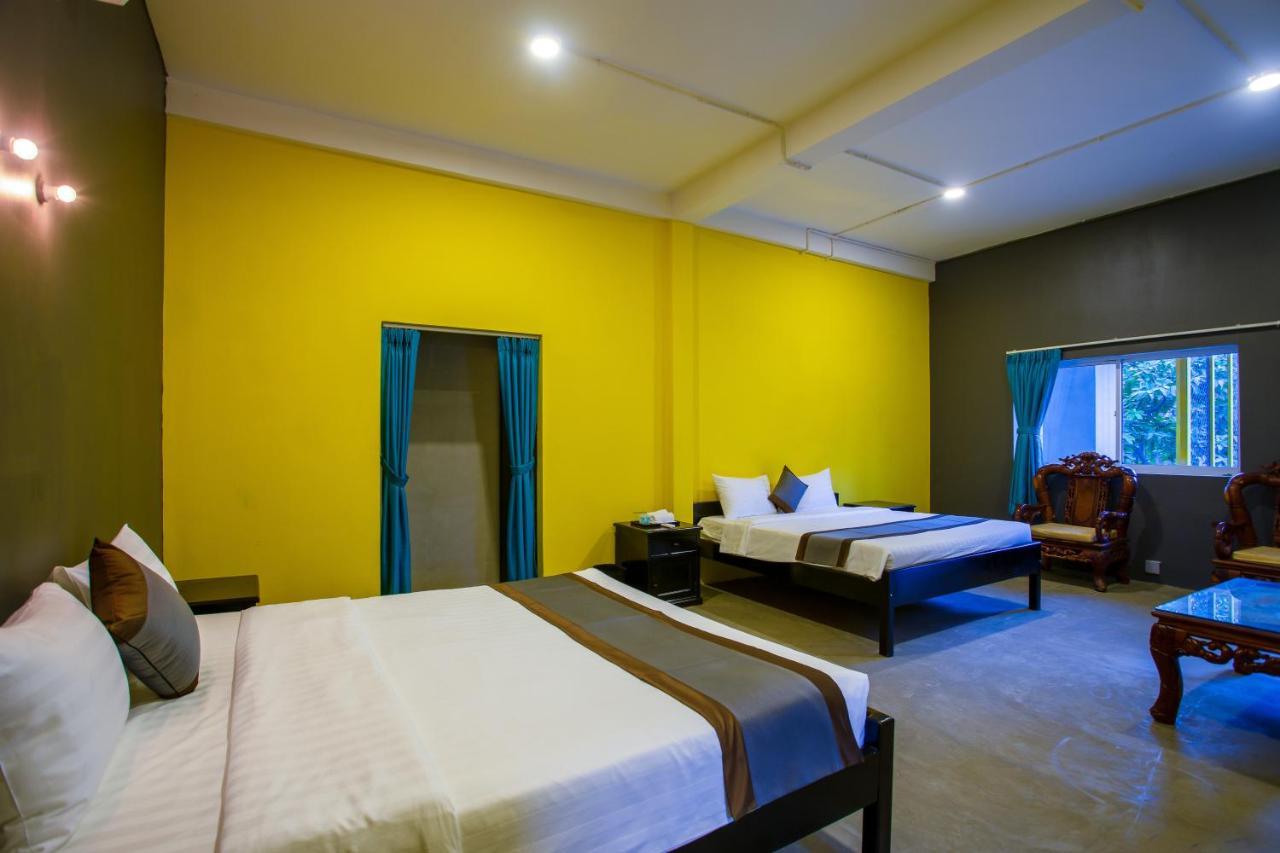 White Rabbit Hostel Siem Reap Buitenkant foto