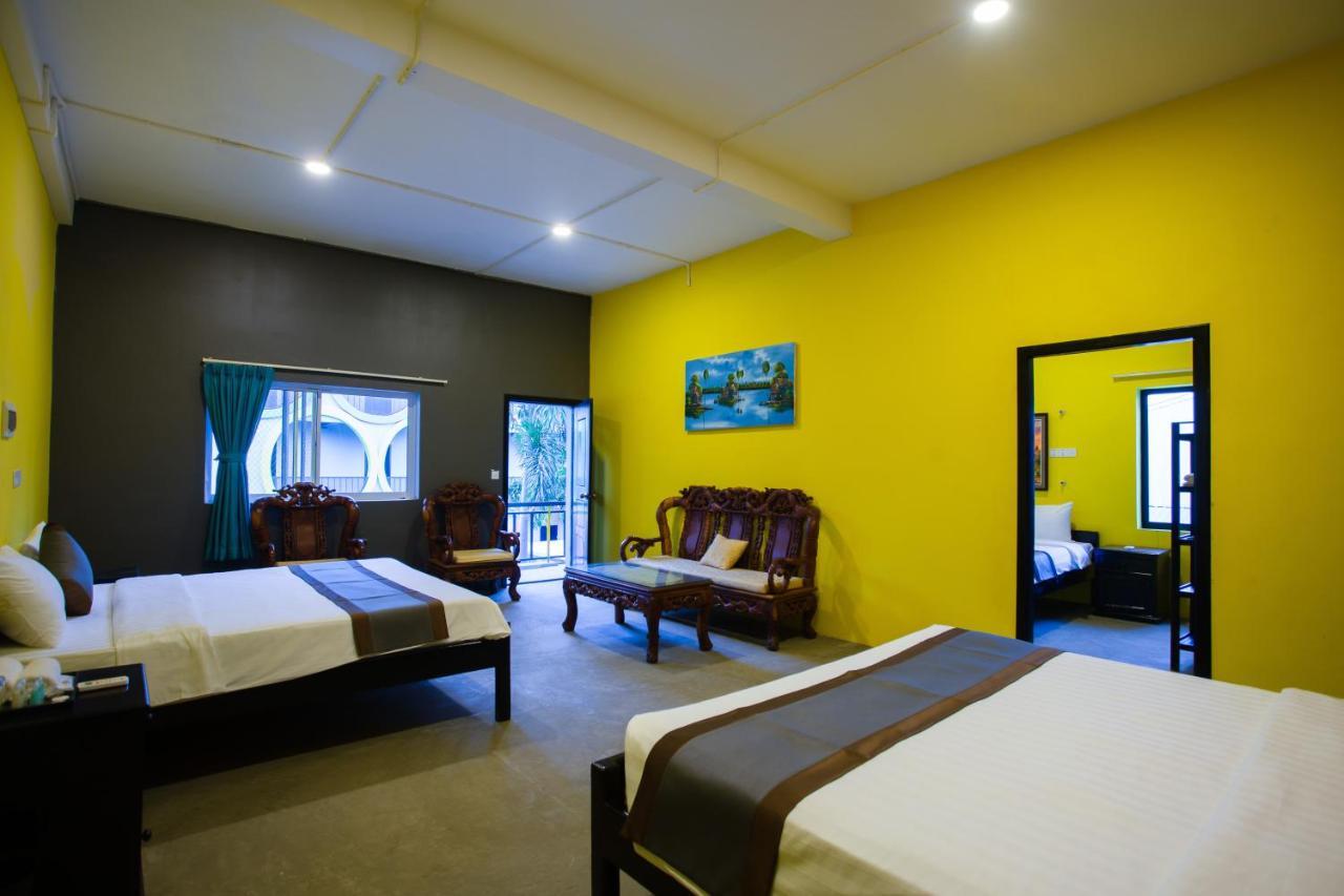 White Rabbit Hostel Siem Reap Buitenkant foto