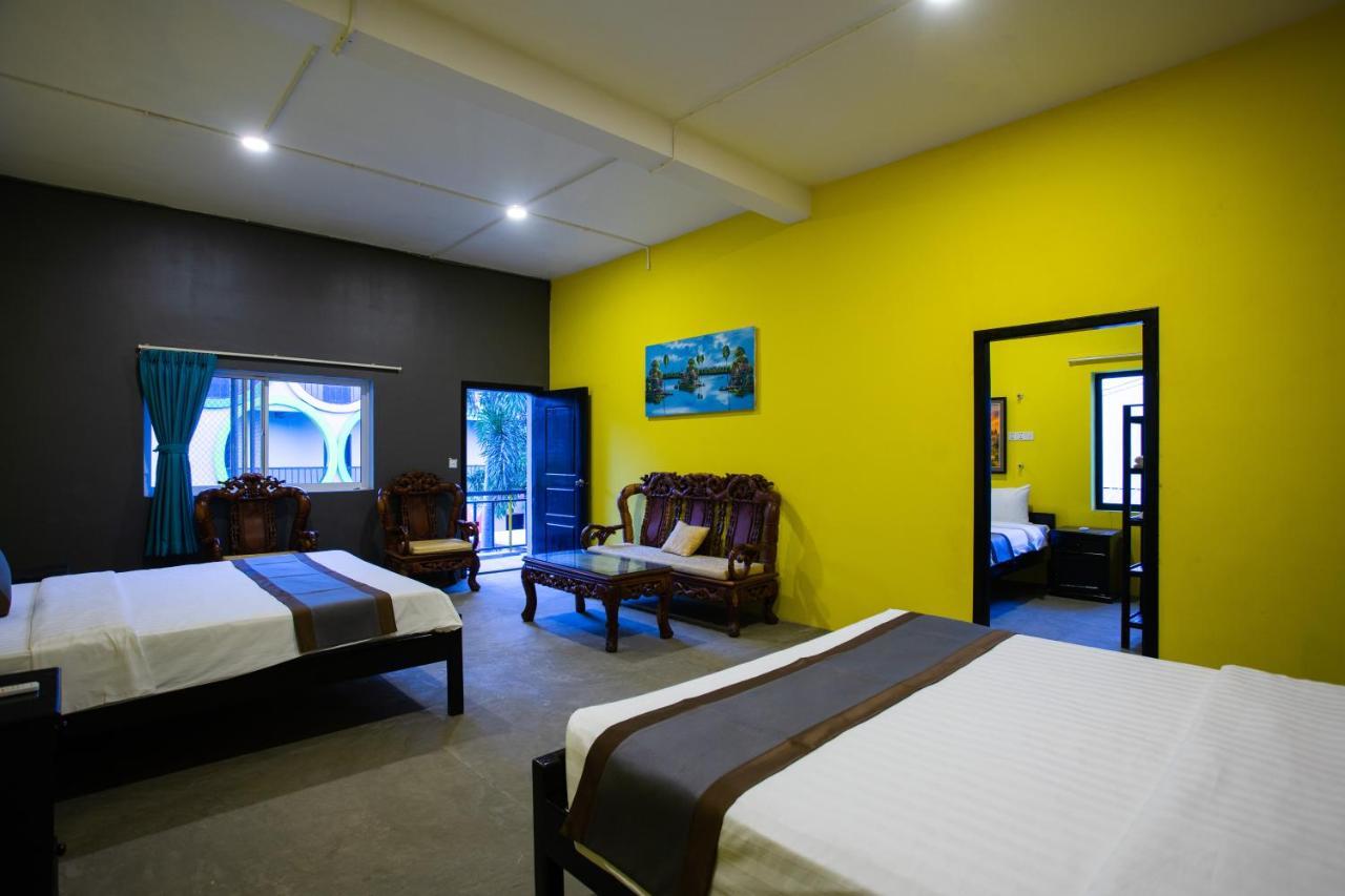 White Rabbit Hostel Siem Reap Buitenkant foto