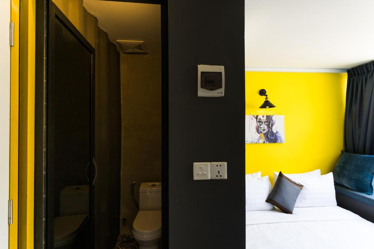White Rabbit Hostel Siem Reap Buitenkant foto