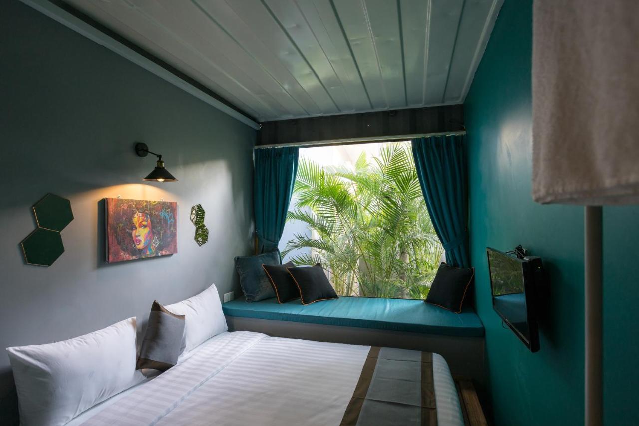 White Rabbit Hostel Siem Reap Buitenkant foto